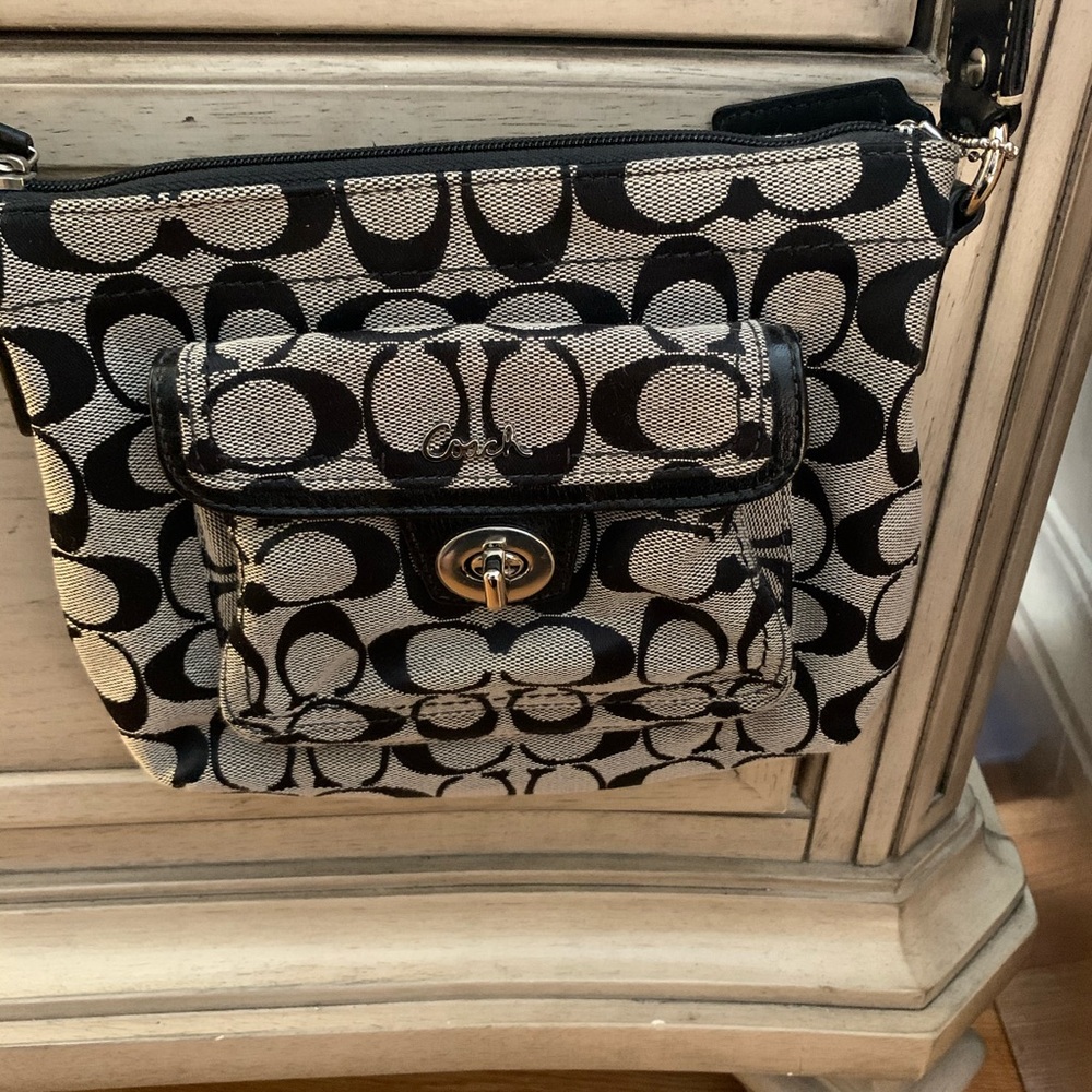 Coach handbag - Picture 4 of 11